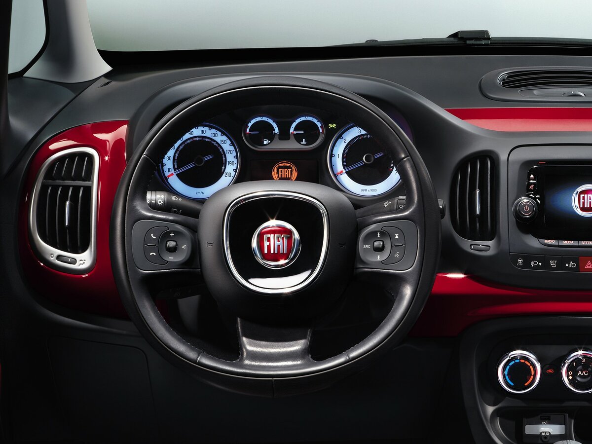 Fiat 500L I Компактвэн — фото 10