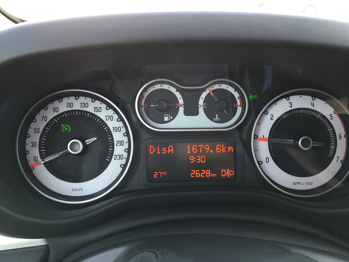 Fiat 500L I Компактвэн Living — фото 9