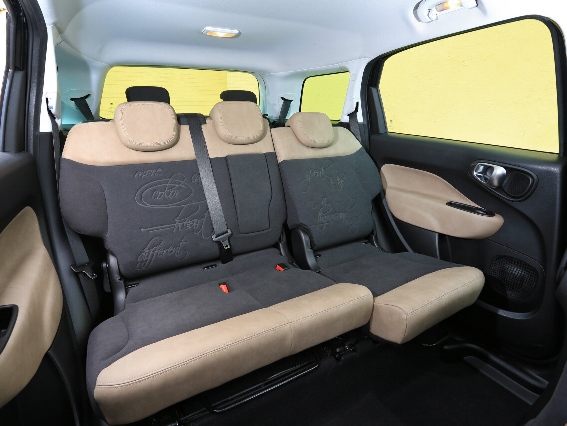 Fiat 500L I Компактвэн Living — фото 12