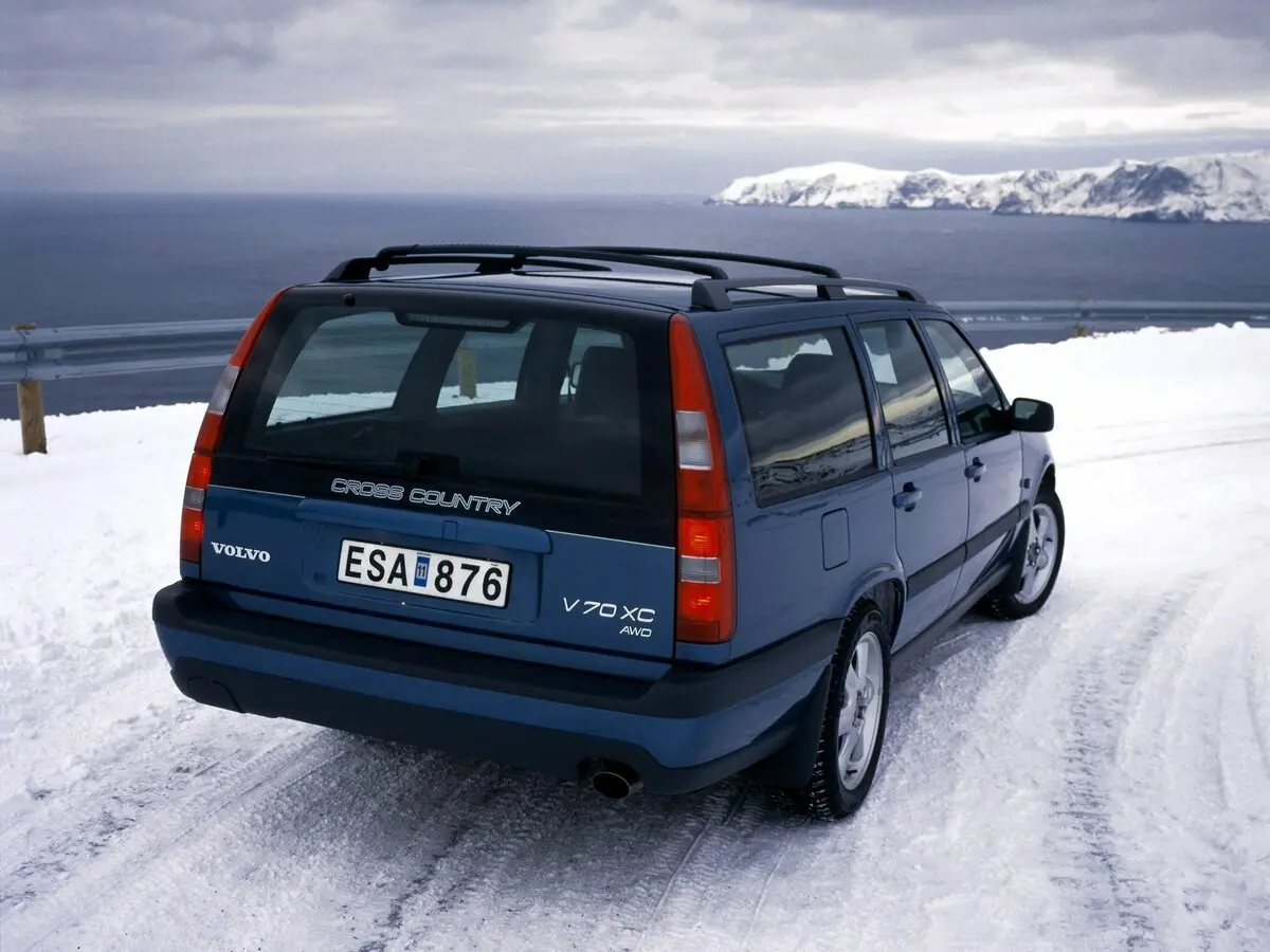 Volvo V70 I Универсал 5 дв. XC — сүрөт 4