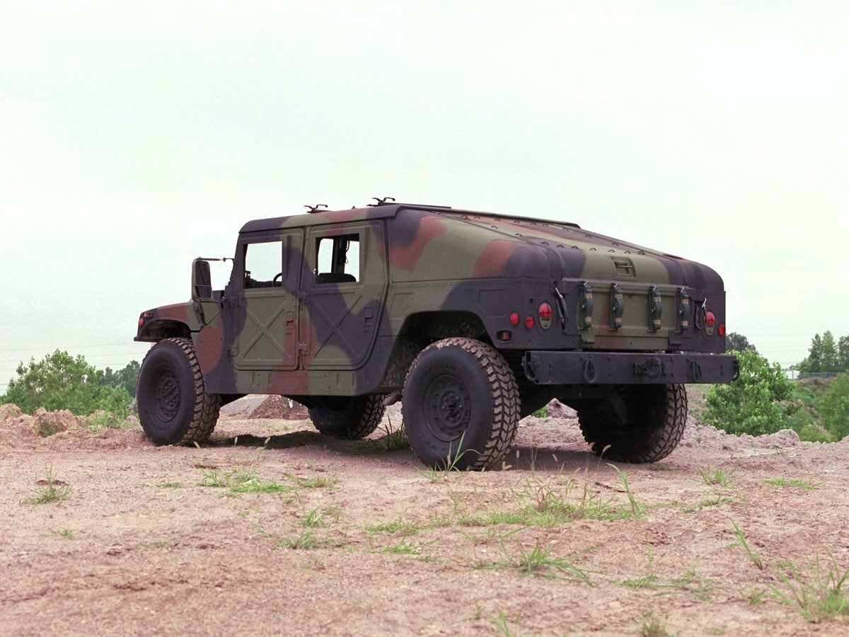 AM General HMMWV (Humvee) 1984 – 2006 Внедорожник 5 дв. — фото 4