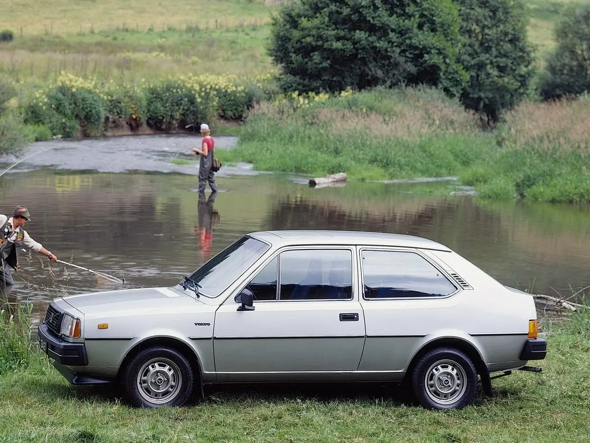 Volvo 300 Series 1975 – 1991 Хэтчбек 3 дв. — сүрөт 2