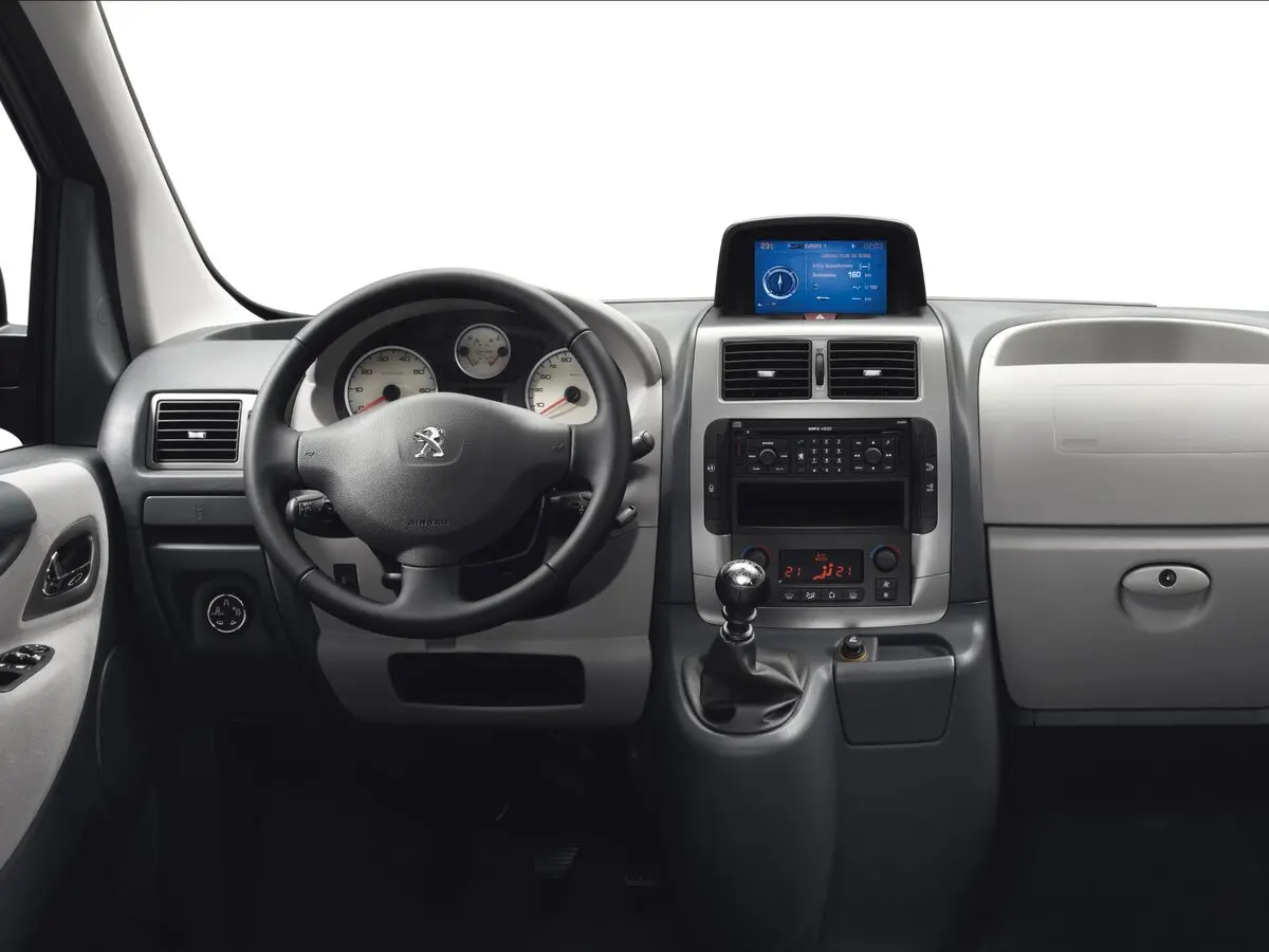 Peugeot Expert II Рестайлинг Минивэн — сүрөт 3