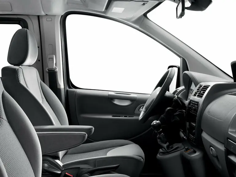 Peugeot Expert II Рестайлинг Минивэн — сүрөт 5