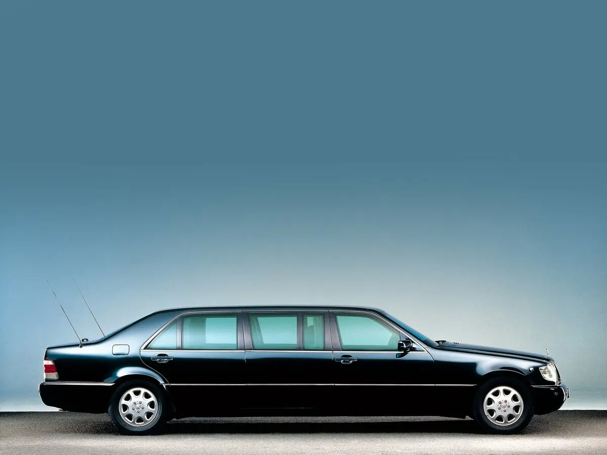 Mercedes-Benz S-Класс III (W140) Рестайлинг Лимузин Pullman — фото 2