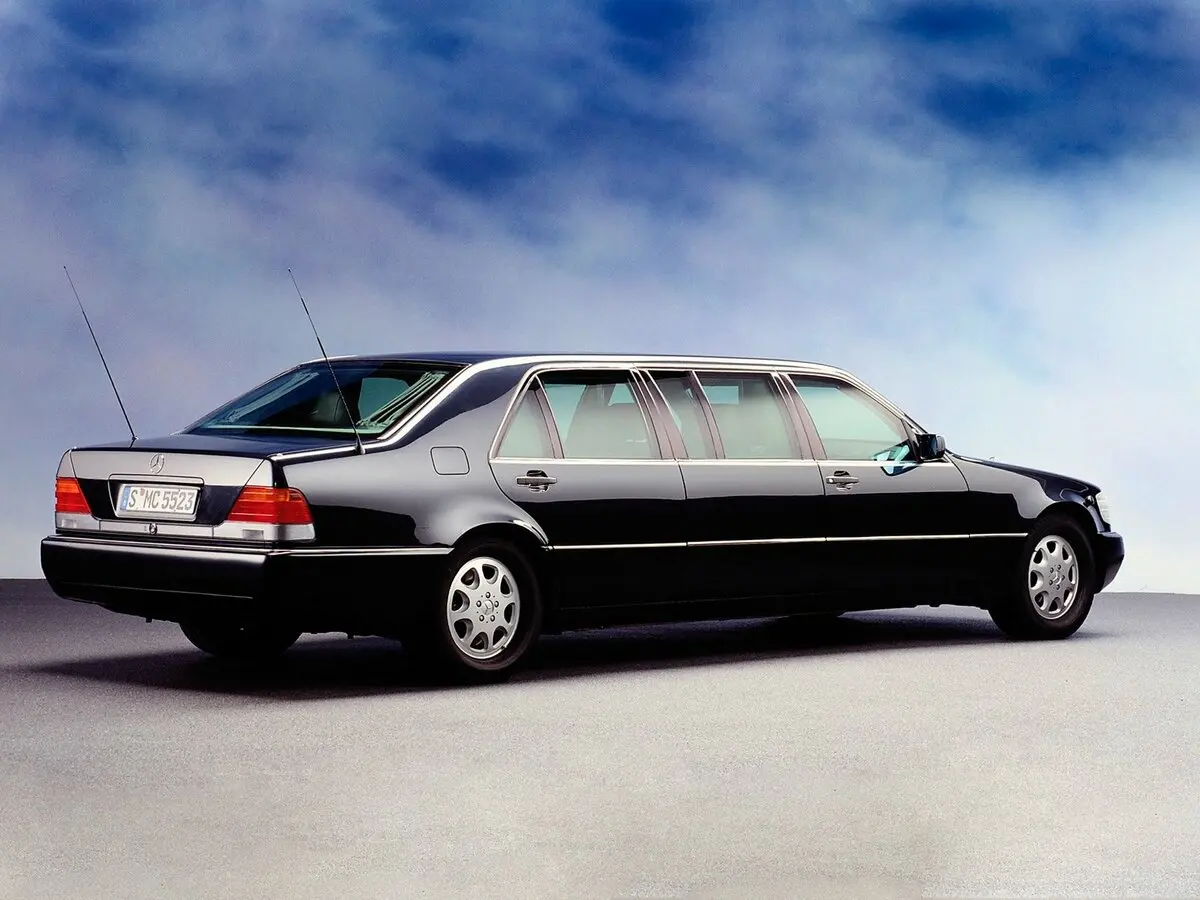 Mercedes-Benz S-Класс III (W140) Рестайлинг Лимузин Pullman — фото 3