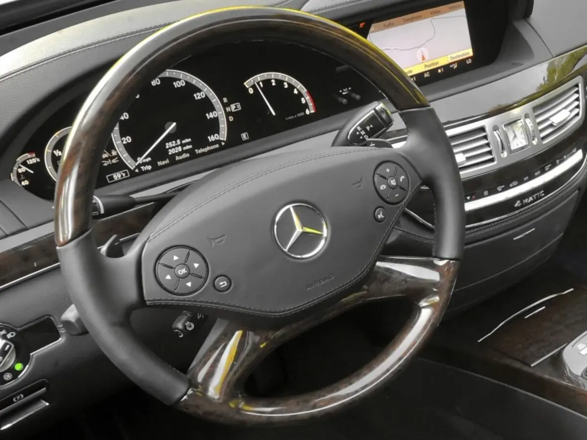 Mercedes-Benz S-Класс V (W221) Рестайлинг Лимузин Pullman — фото 6