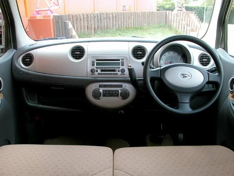 Daihatsu Move Latte 2004 – 2009 Микровэн Latte — сүрөт 4