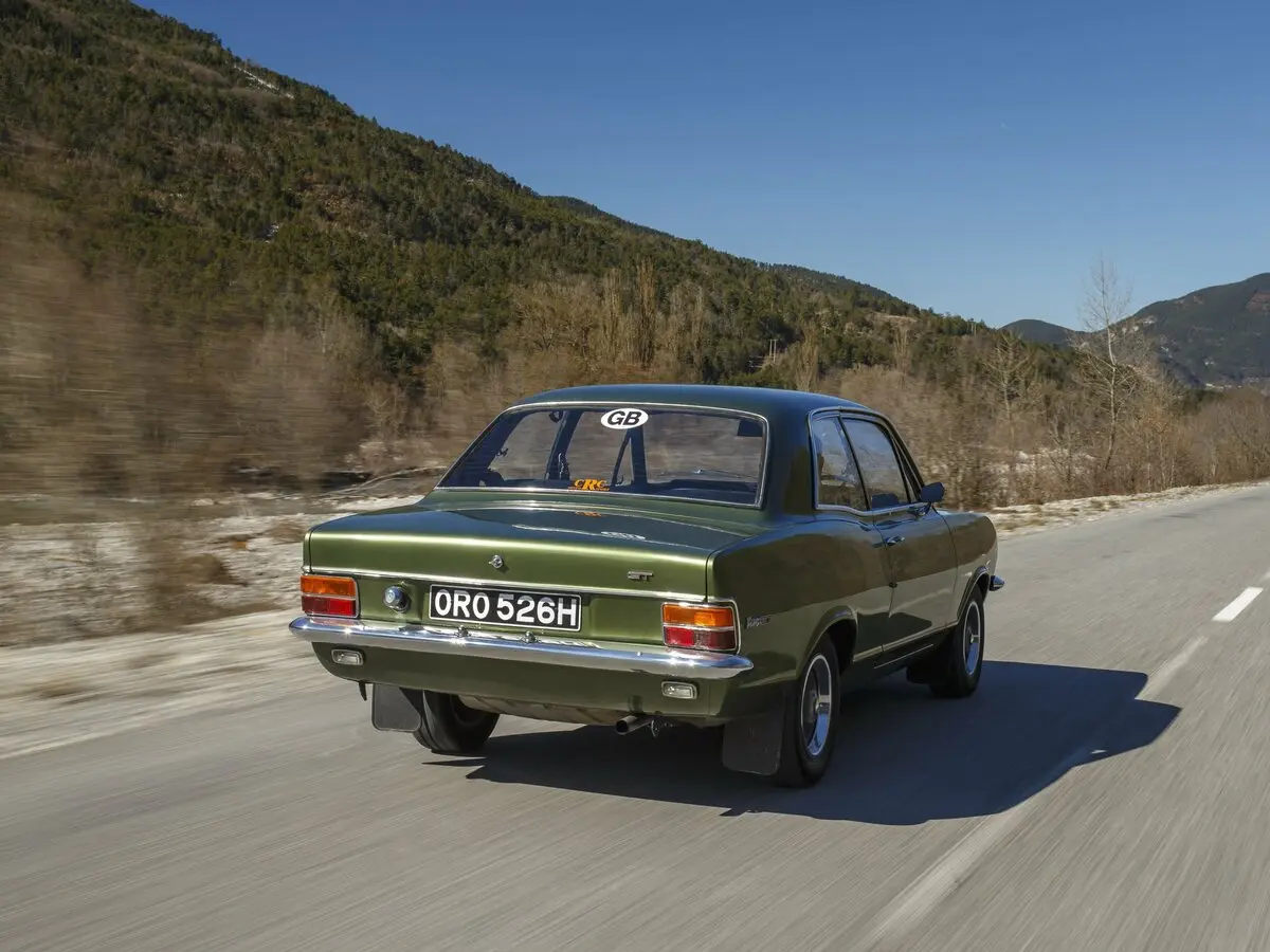 Vauxhall Viva HB Седан 2 дв. — 照片 3