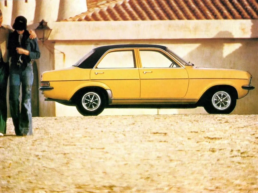 Vauxhall Viva HC Седан — 照片 2