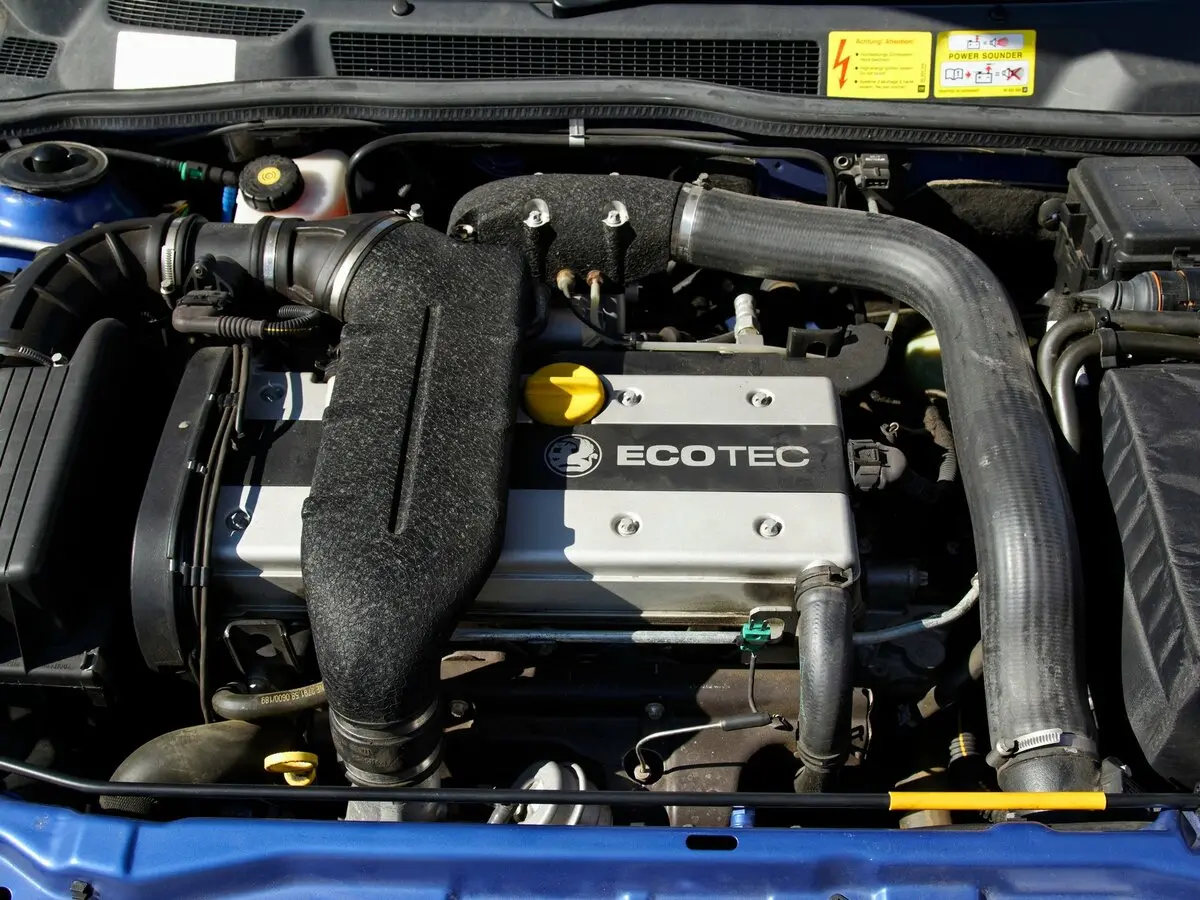 Vauxhall Astra G Купе — 照片 7