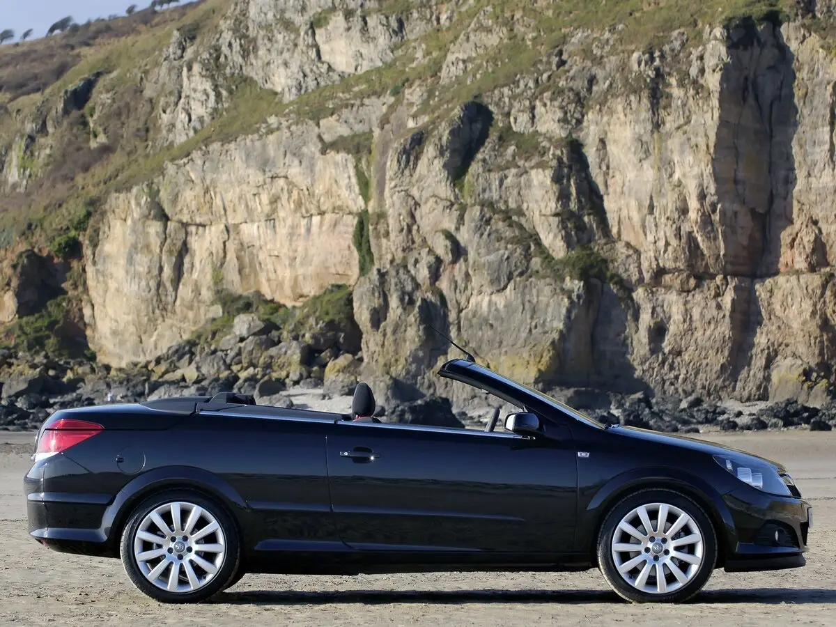 Vauxhall Astra H Кабриолет — 照片 2