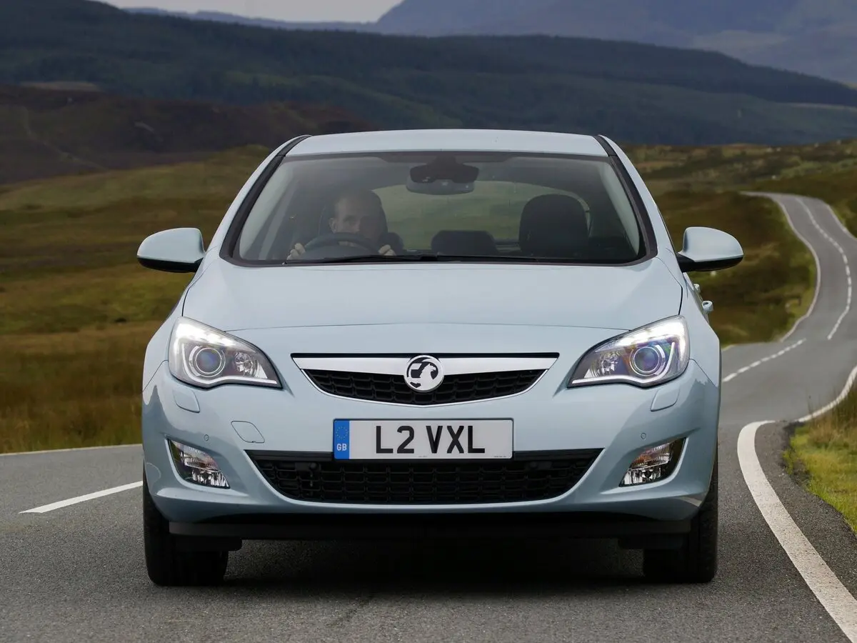 Vauxhall Astra J Хэтчбек 5 дв. — 照片 3