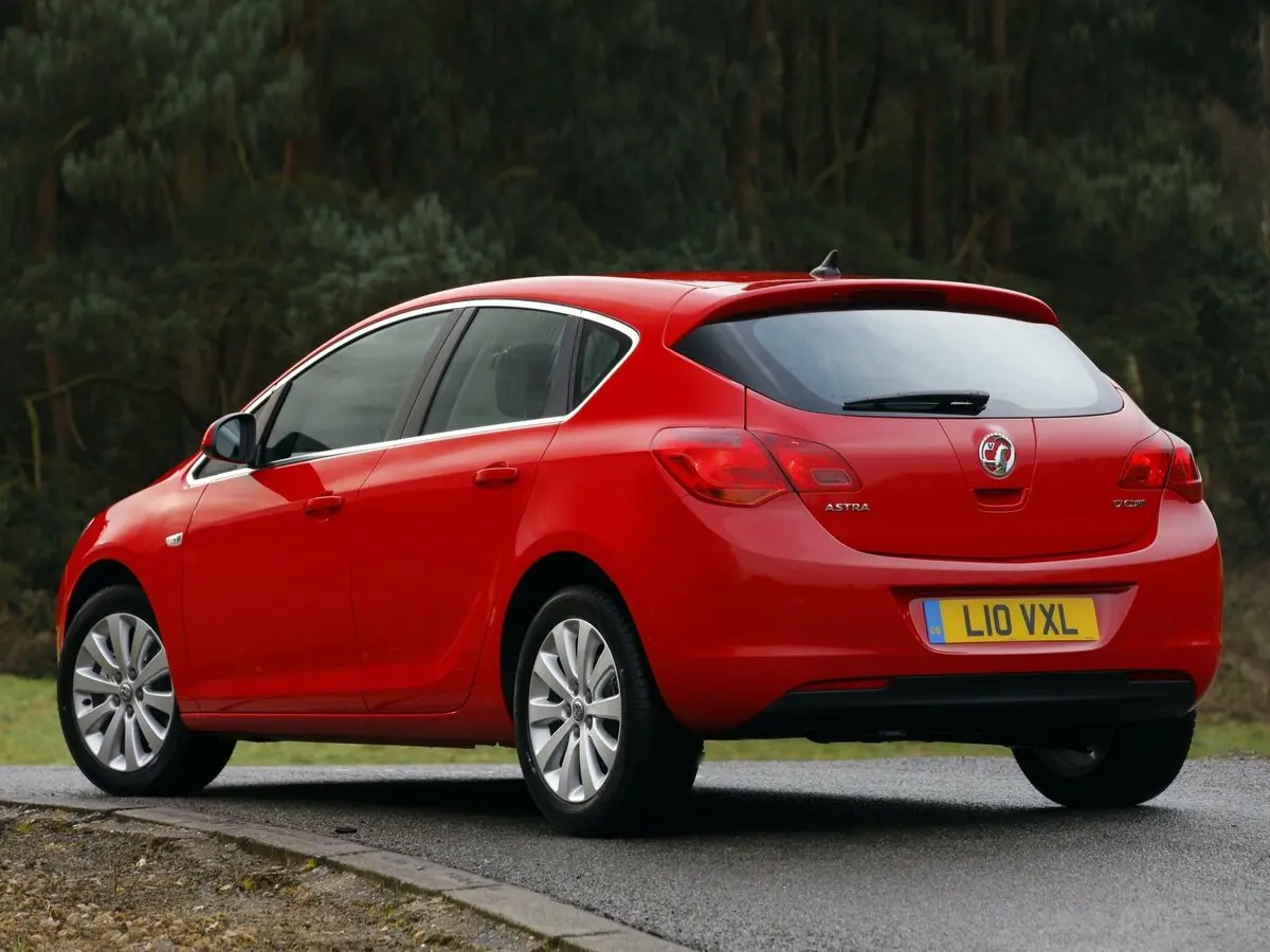 Vauxhall Astra J Хэтчбек 5 дв. — 照片 5