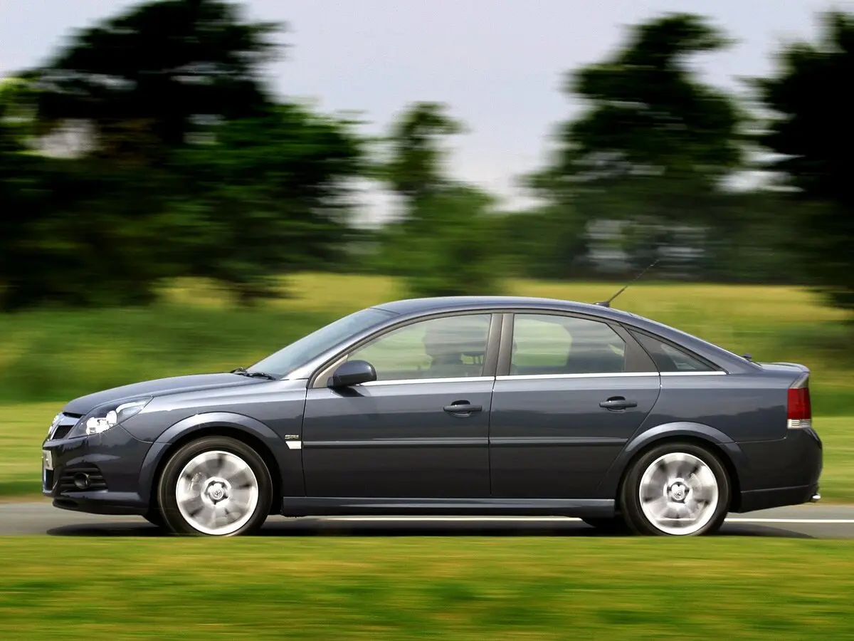 Vauxhall Vectra C Хэтчбек 5 дв. — 照片 2