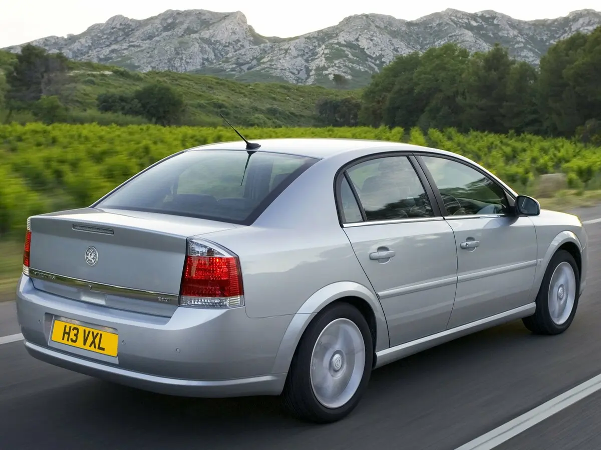 Vauxhall Vectra C Седан — сүрөт 2