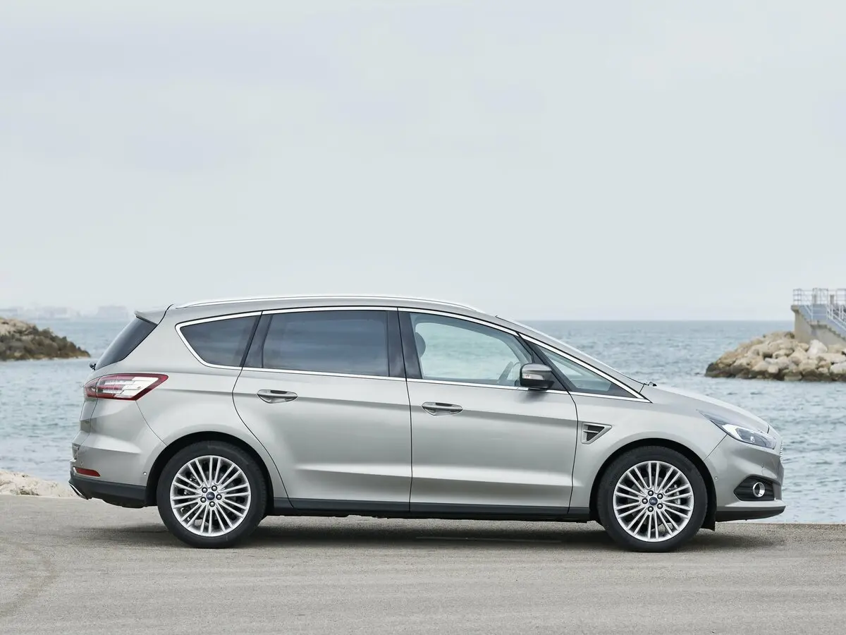 Ford S-MAX II Минивэн — photo 2