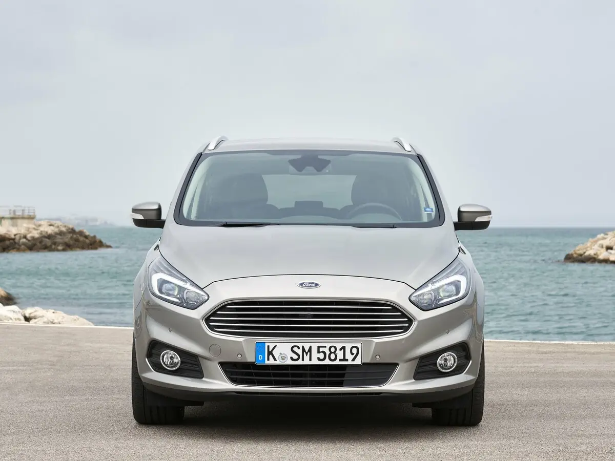 Ford S-MAX II Минивэн — photo 3