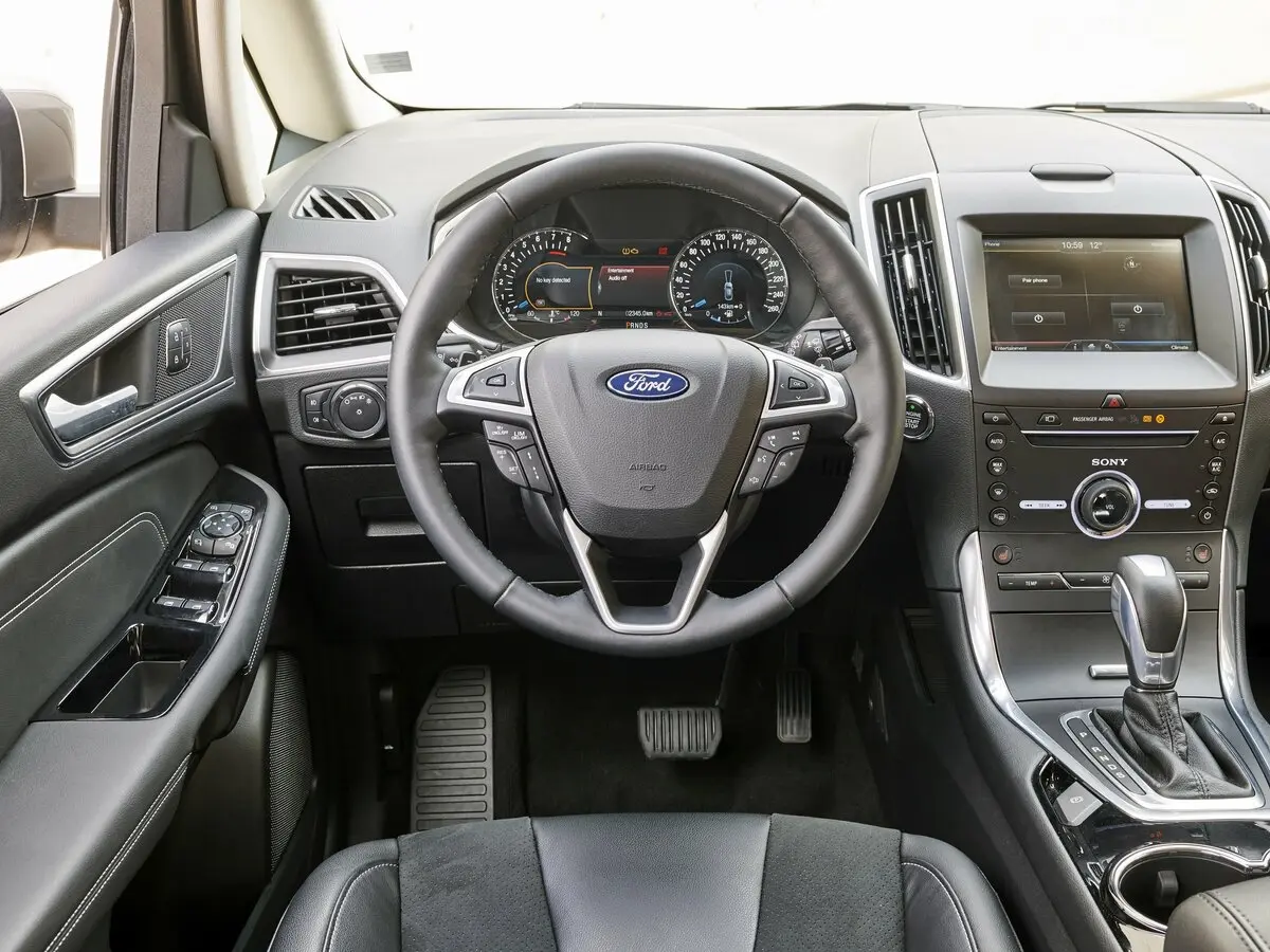 Ford S-MAX II Минивэн — photo 8
