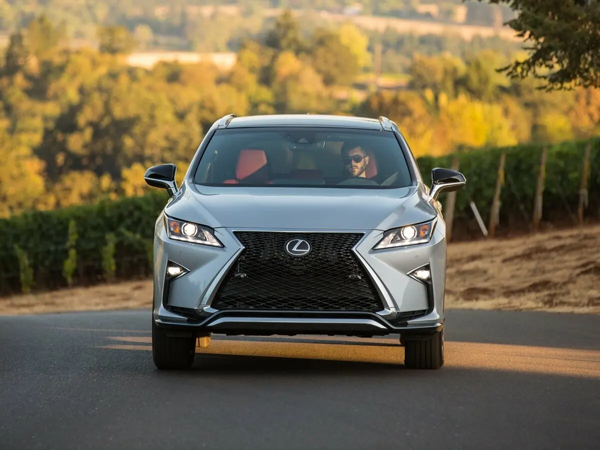 Lexus RX IV Внедорожник 5 дв. — фото 3