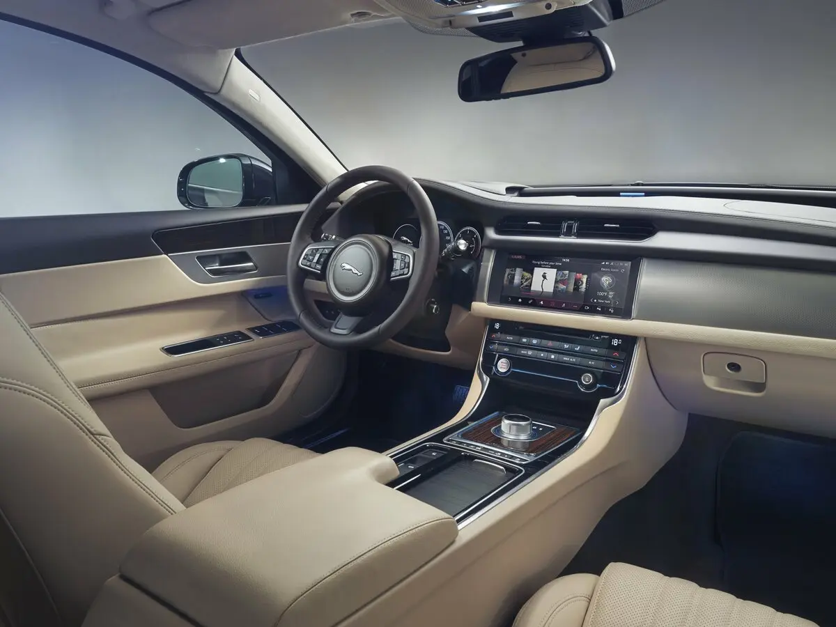 Jaguar XF II Седан — сүрөт 7