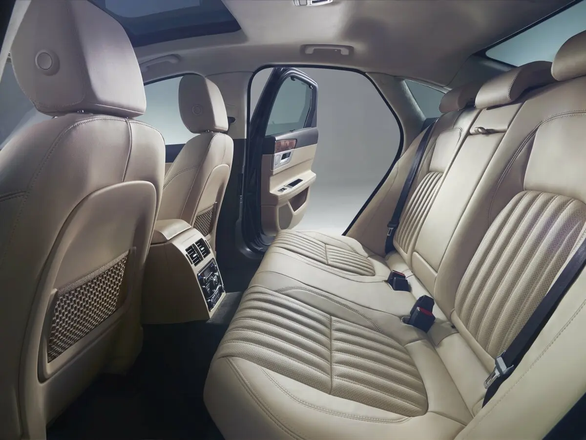Jaguar XF II Седан — сүрөт 11