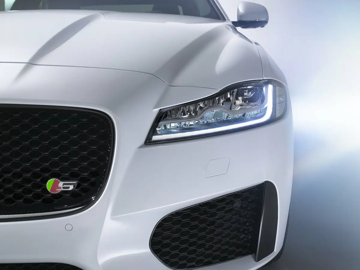 Jaguar XF II Седан — сүрөт 16