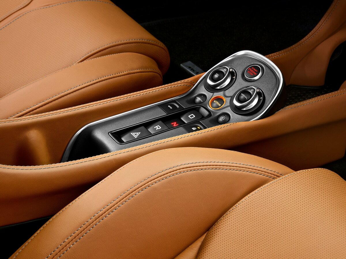 McLaren 570S 2015 – 2021 Купе — фото 9
