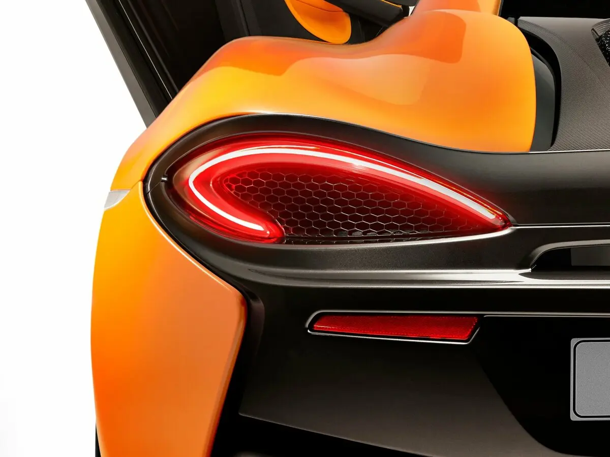 McLaren 570S 2015 – 2021 Купе — 照片 11