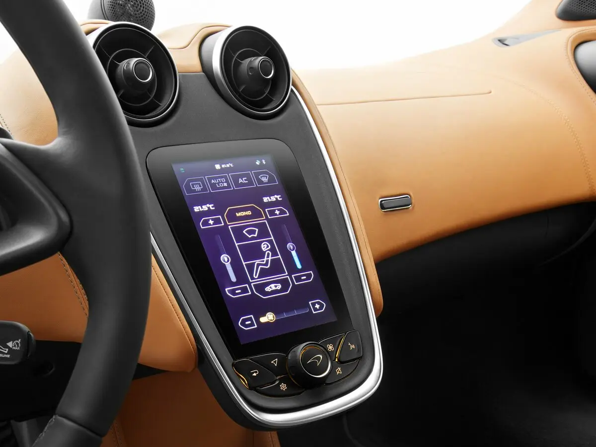 McLaren 570S 2015 – 2021 Купе — 照片 12