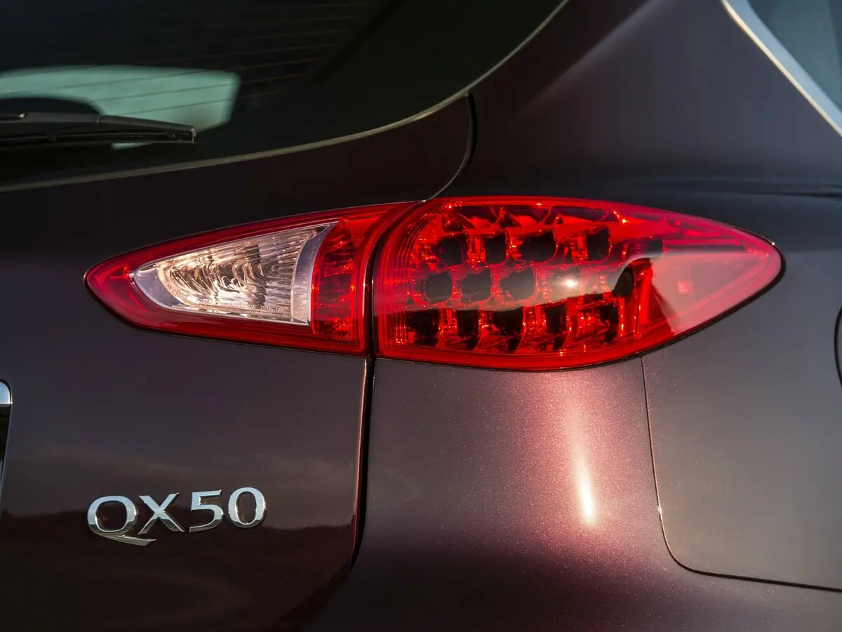 Infiniti QX50 I Рестайлинг Внедорожник 5 дв. — сүрөт 15