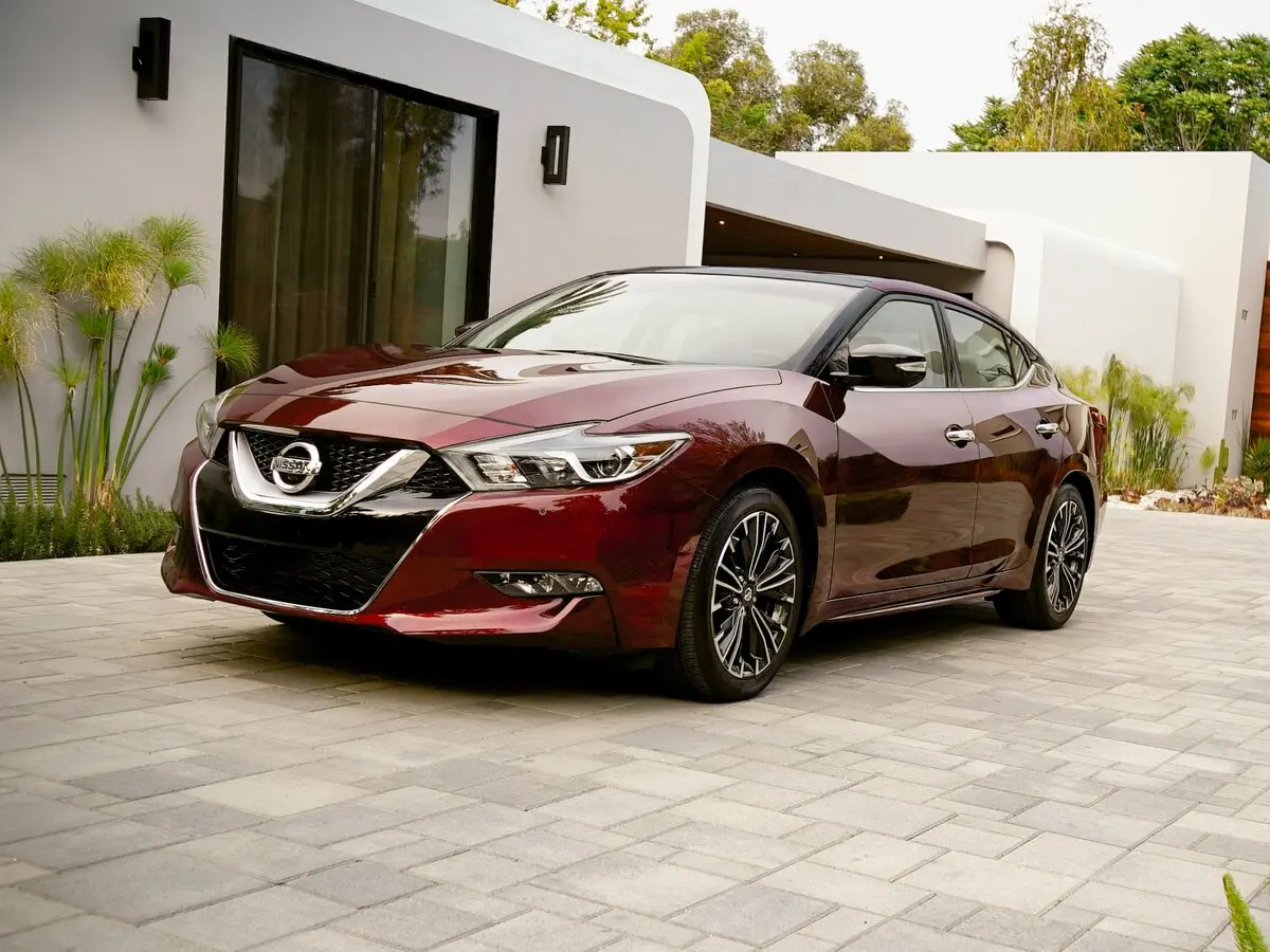 Nissan Maxima VIII (A36)