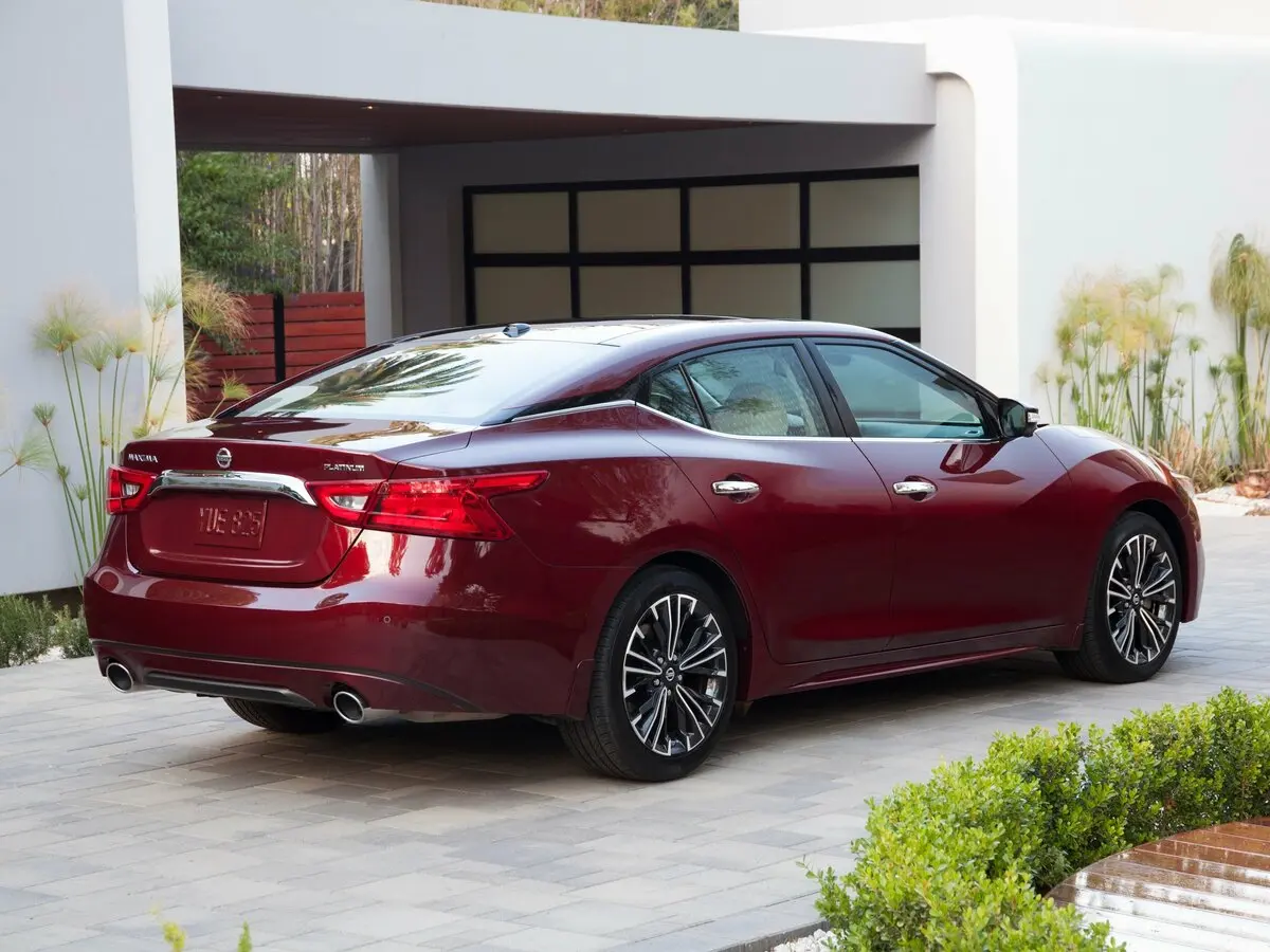 Nissan Maxima VIII (A36) Седан — сүрөт 5