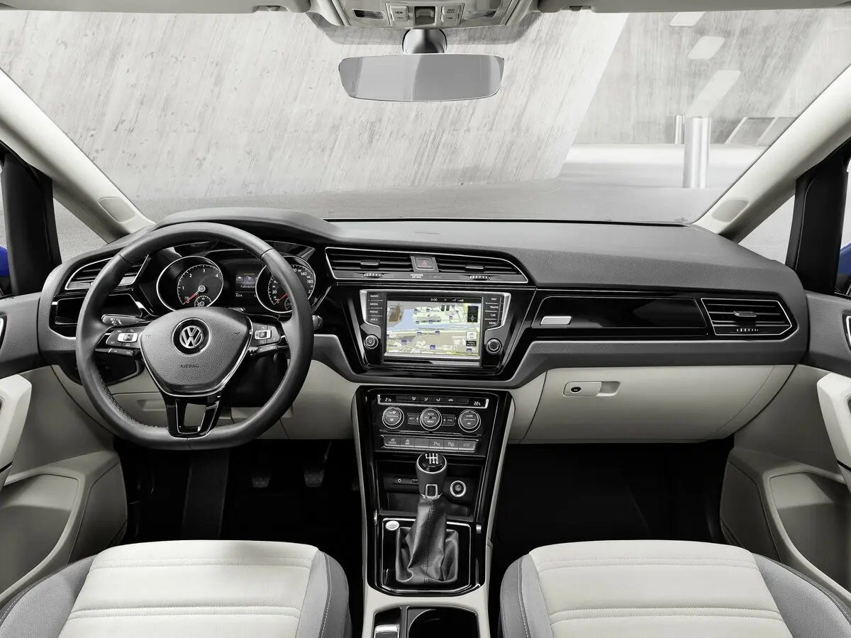 Volkswagen Touran II Компактвэн — сүрөт 6