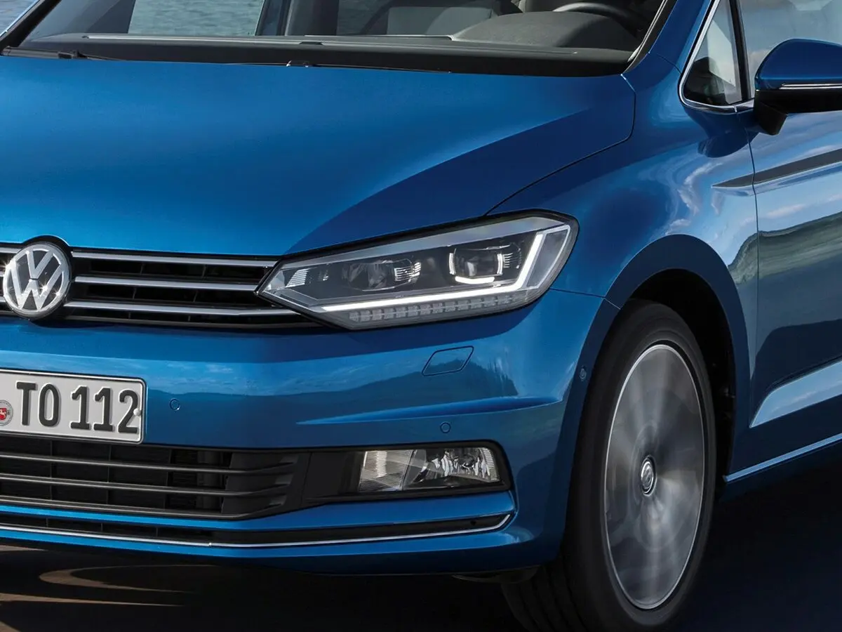 Volkswagen Touran II Компактвэн — сүрөт 15