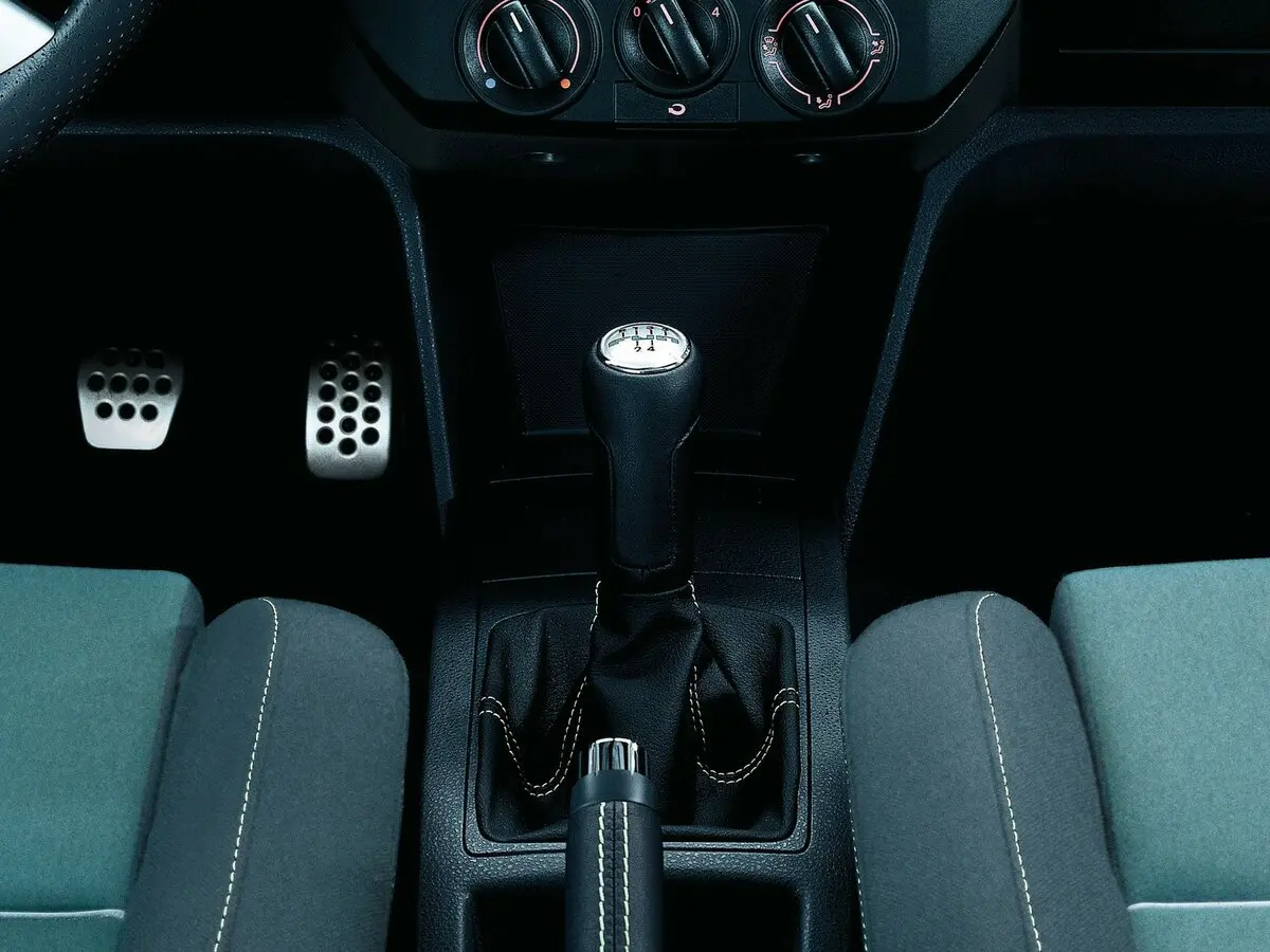 Volkswagen Polo IV Хэтчбек 5 дв. Fun — фото 7