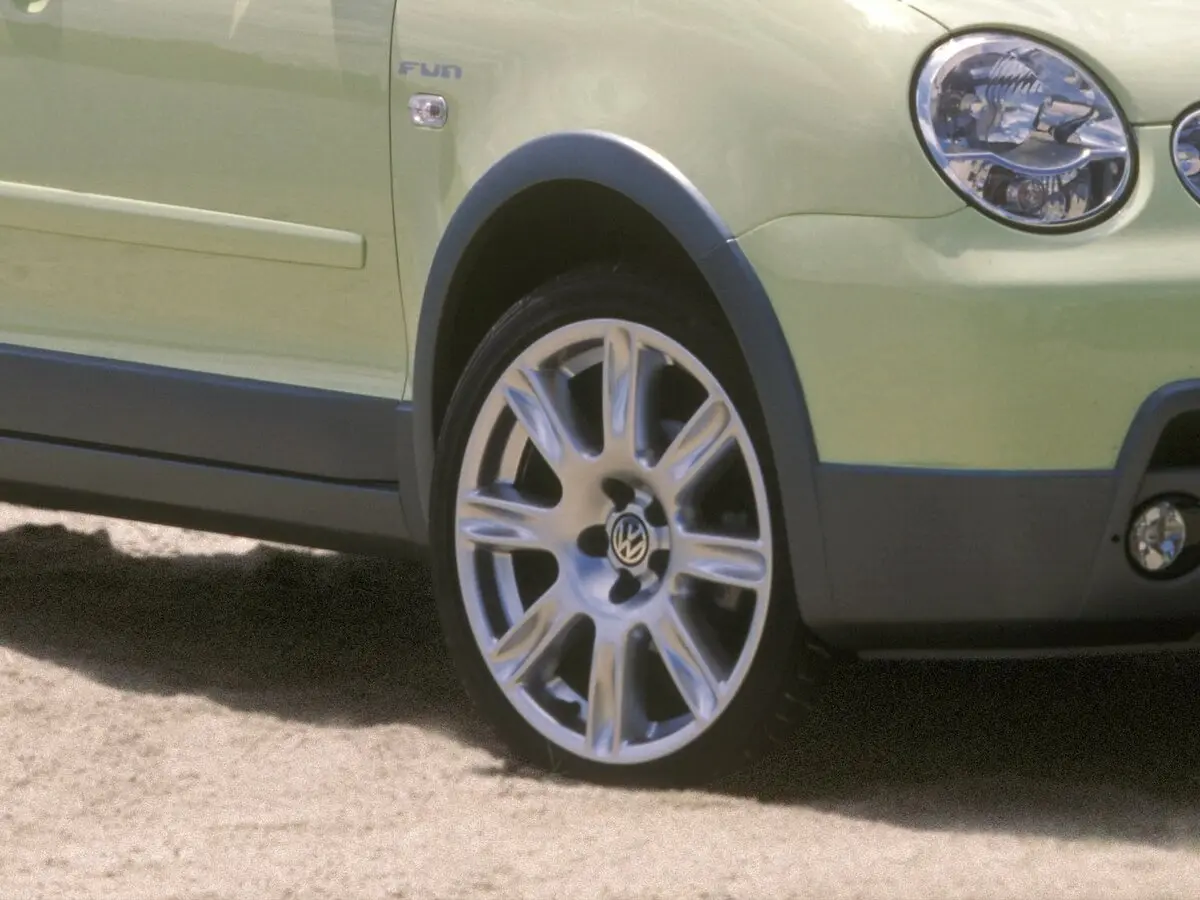 Volkswagen Polo IV Хэтчбек 5 дв. Fun — фото 12