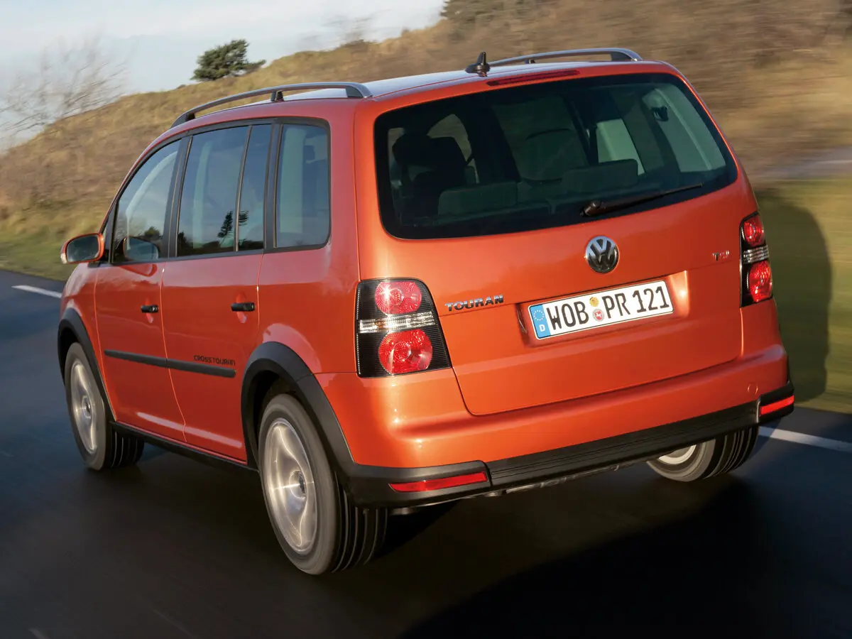 Volkswagen Touran I Рестайлинг Компактвэн Cross — photo 5