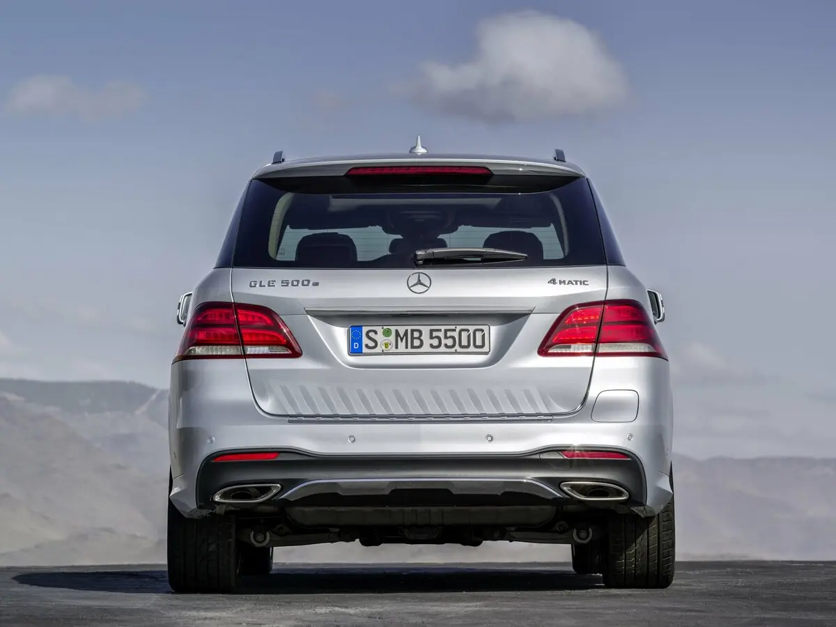 Mercedes-Benz GLE I (W166) Внедорожник 5 дв. — фото 4