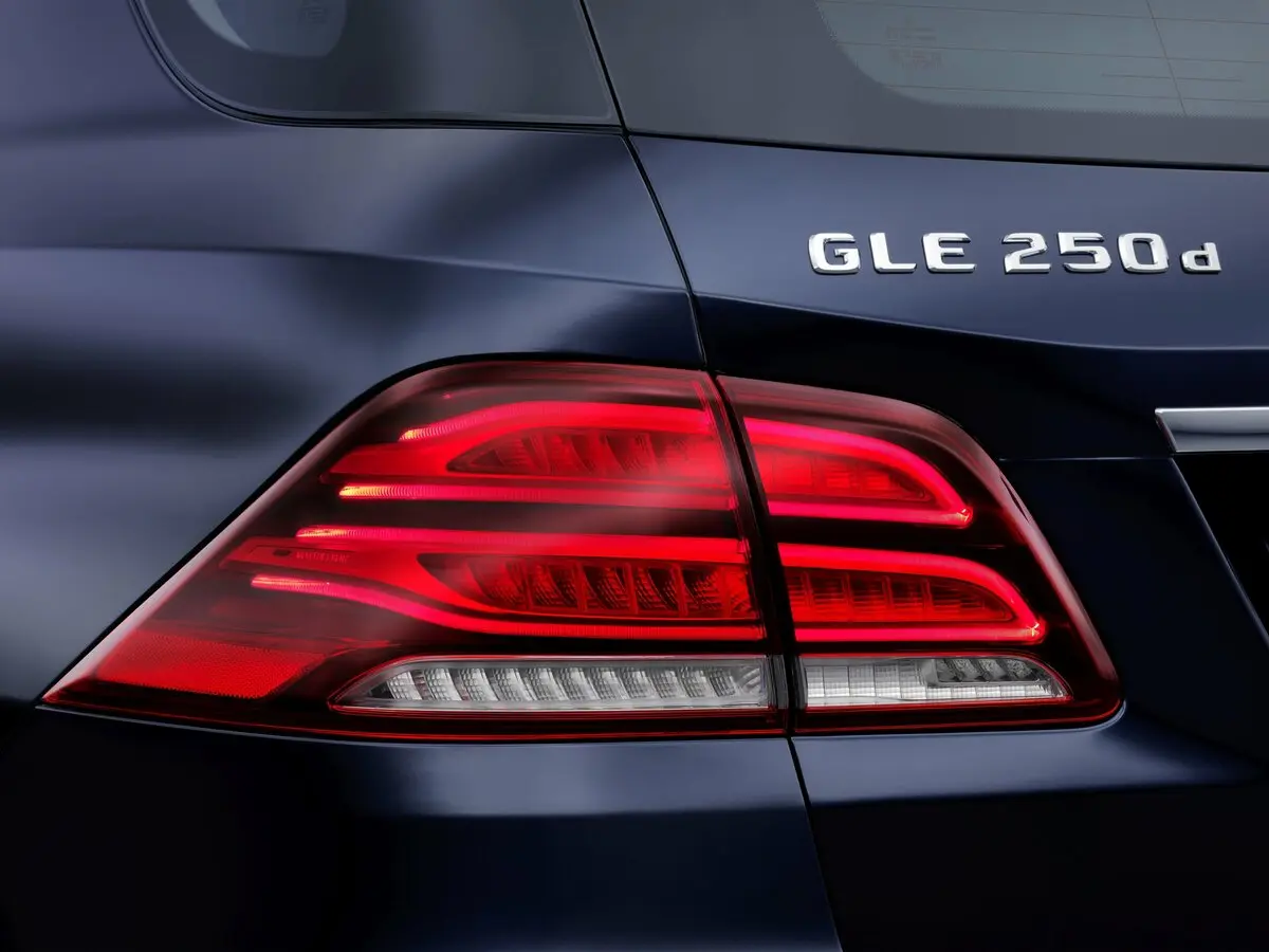 Mercedes-Benz GLE I (W166) Внедорожник 5 дв. — фото 10
