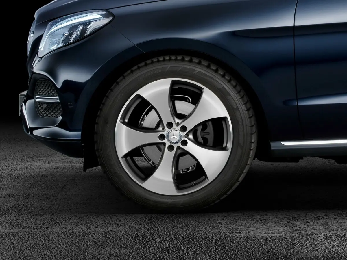 Mercedes-Benz GLE I (W166) Внедорожник 5 дв. — фото 13