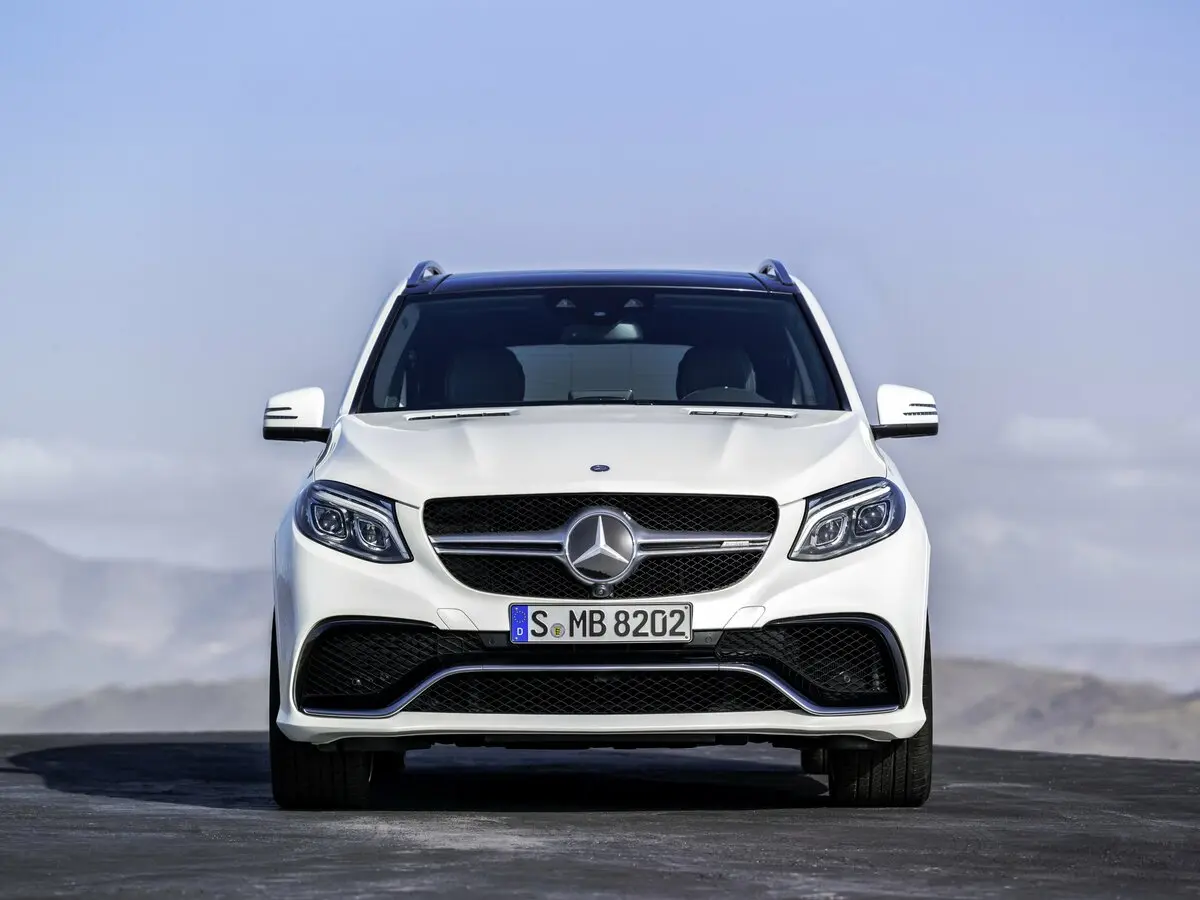 Mercedes-Benz GLE AMG I (W166) Внедорожник 5 дв. — 照片 3
