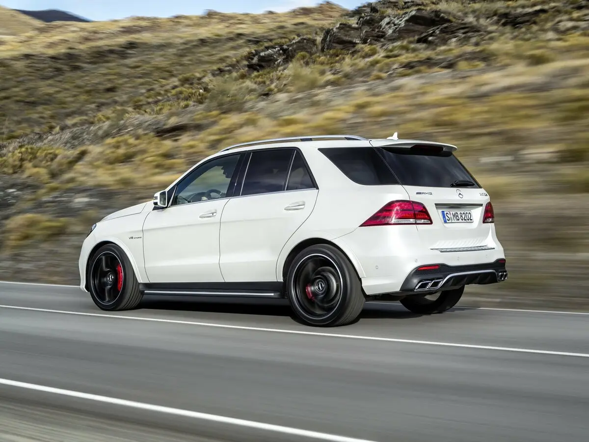 Mercedes-Benz GLE AMG I (W166) Внедорожник 5 дв. — 照片 5