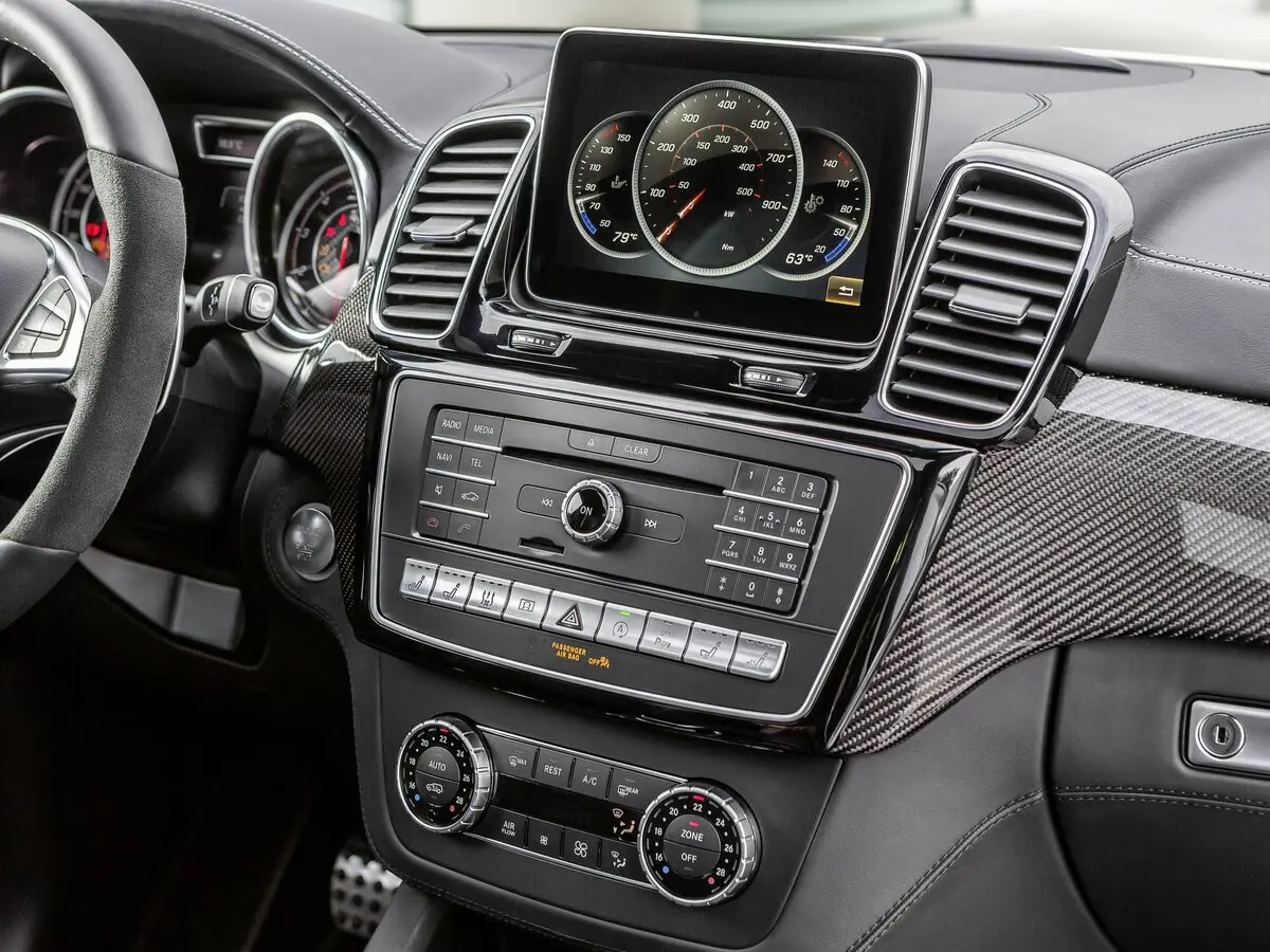 Mercedes-Benz GLE AMG I (W166) Внедорожник 5 дв. — 照片 12