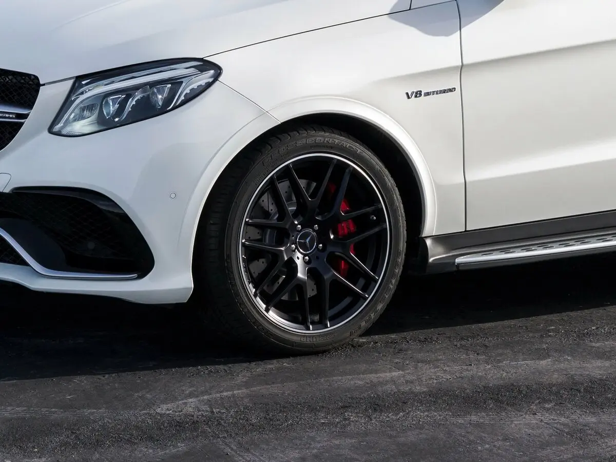Mercedes-Benz GLE AMG I (W166) Внедорожник 5 дв. — 照片 14