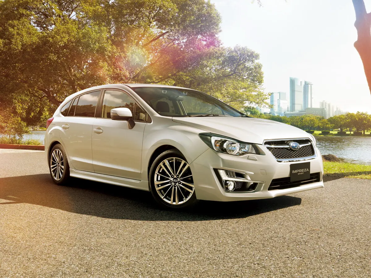 Subaru Impreza IV Рестайлинг Хэтчбек 5 дв.
