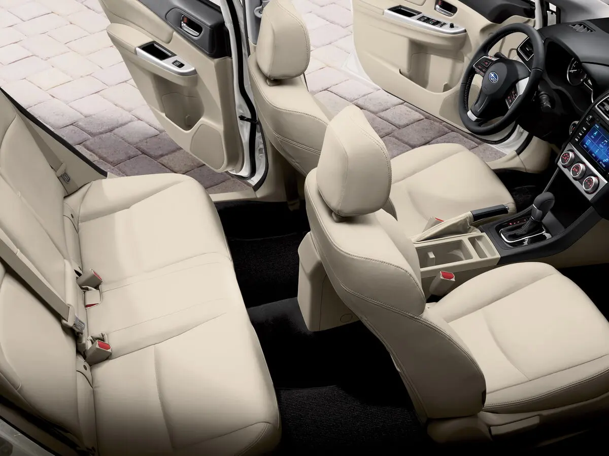 Subaru Impreza IV Рестайлинг Седан — фото 8