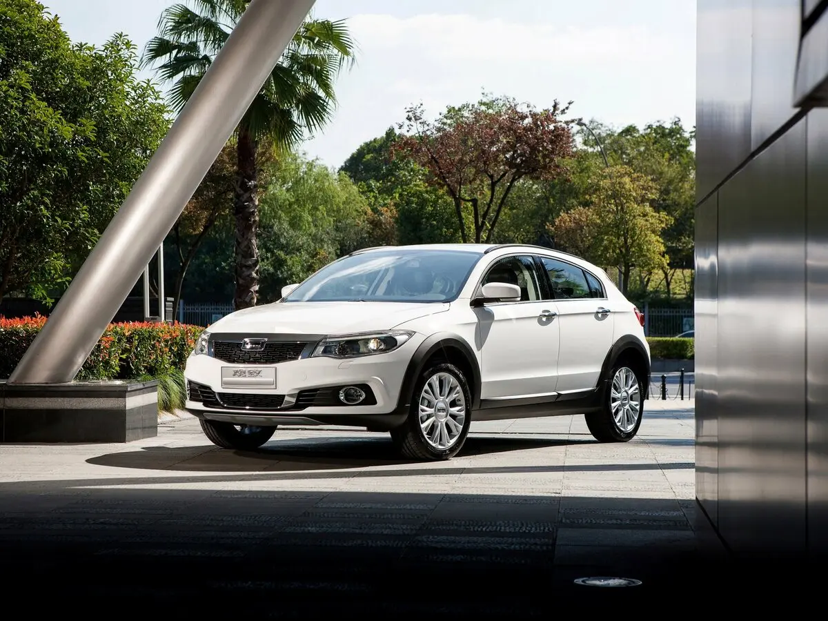 Qoros 3 2014 – 2022 Хэтчбек 5 дв. City SUV