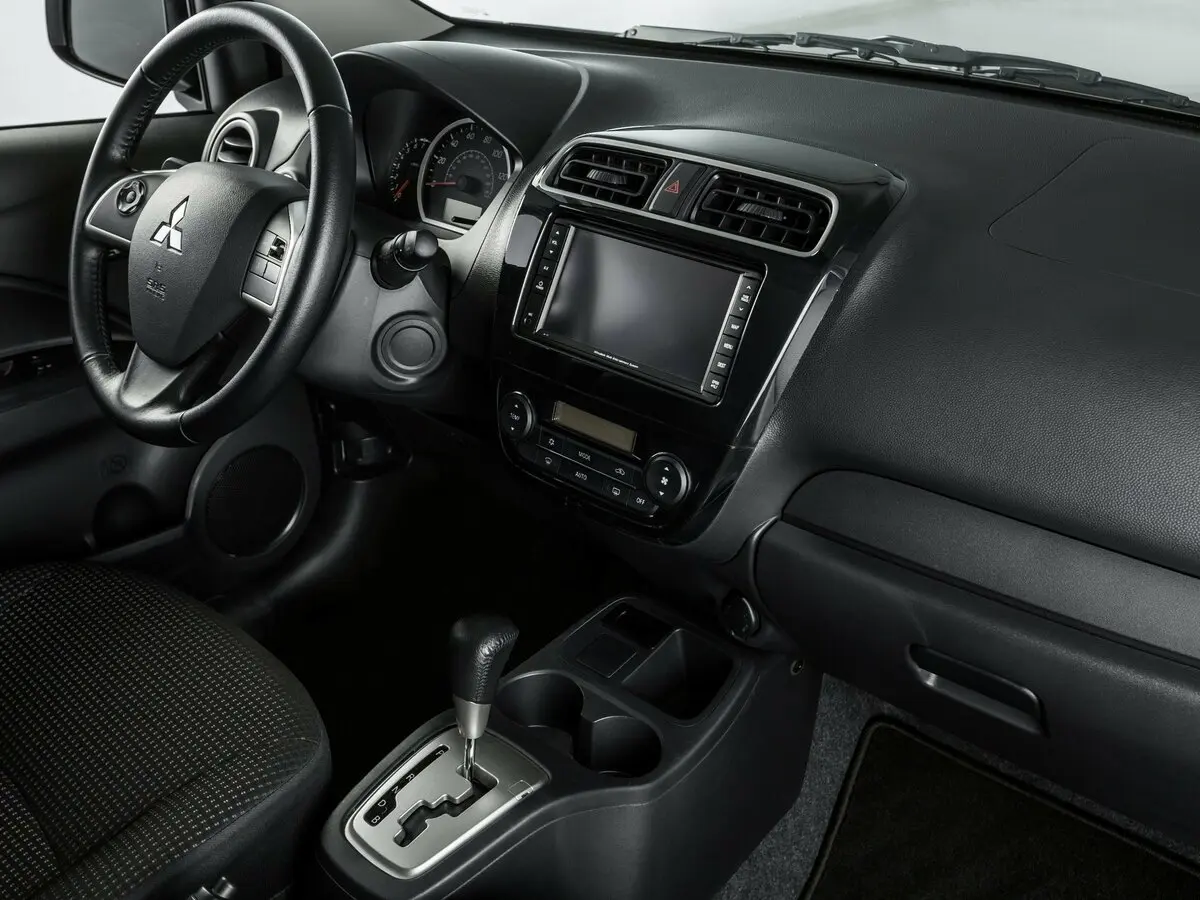 Mitsubishi Mirage VI Хэтчбек 5 дв. — сүрөт 6