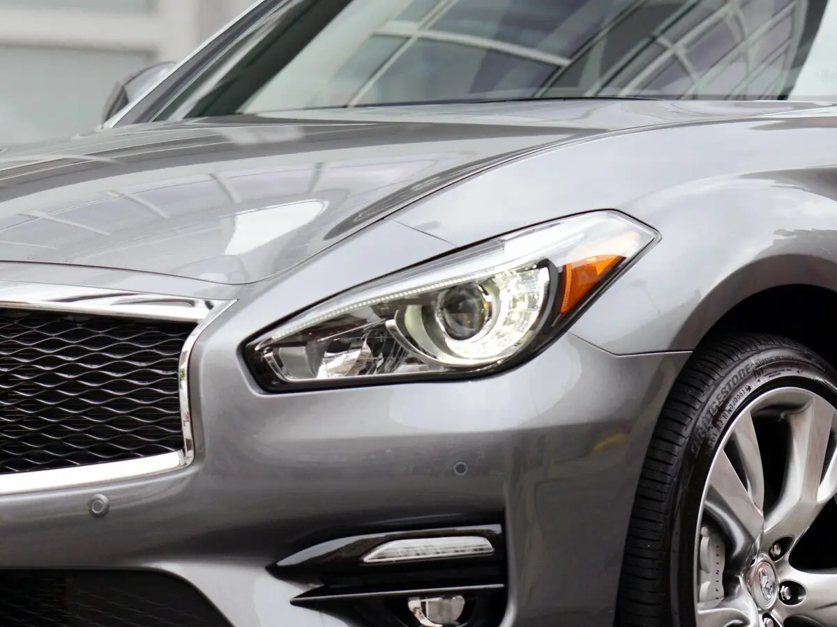 Infiniti Q70 I Рестайлинг Седан — сүрөт 12